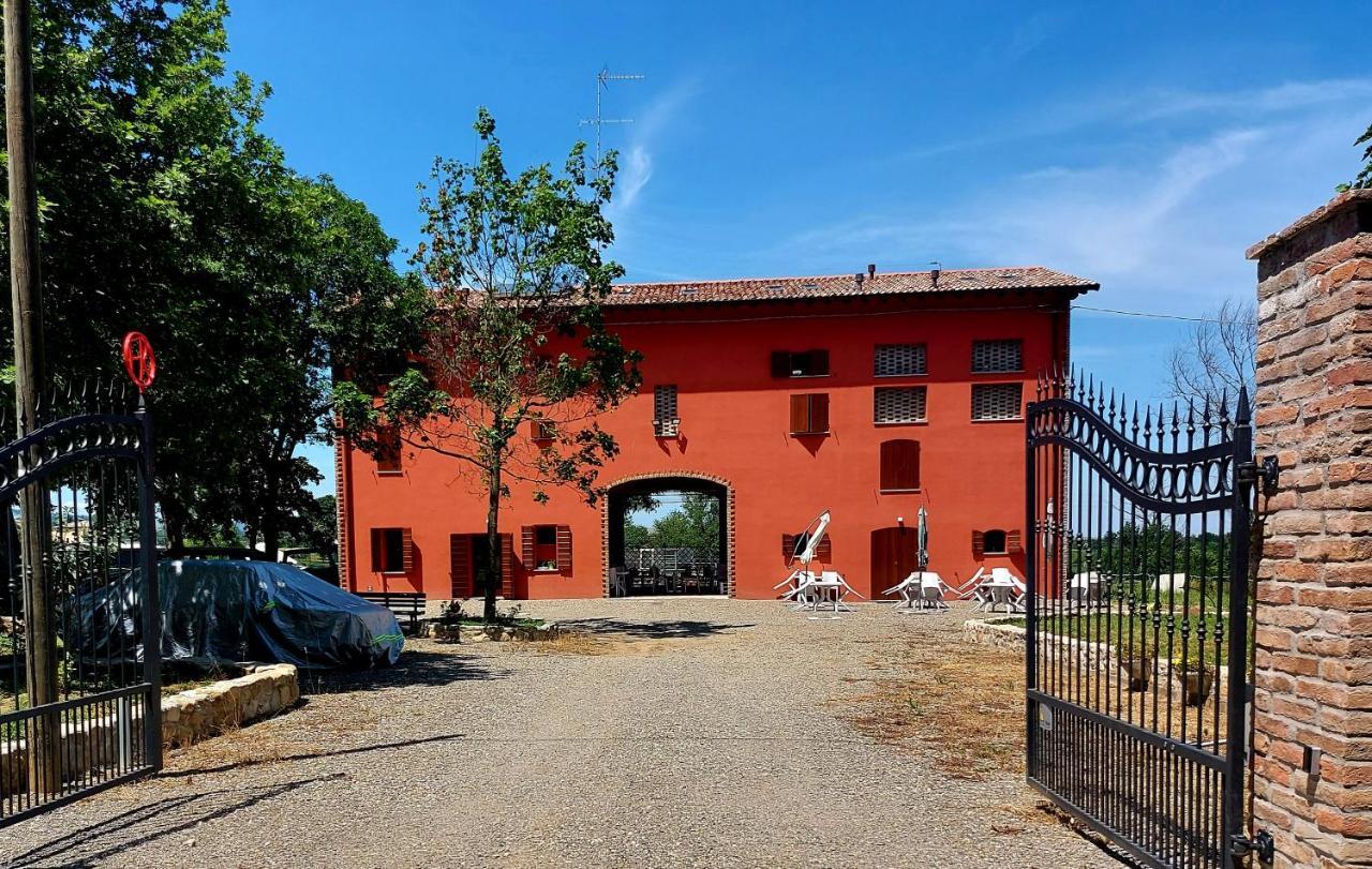 Pozza Agriturismo Azienda Agricola Ferrari M.Rita מראה חיצוני תמונה